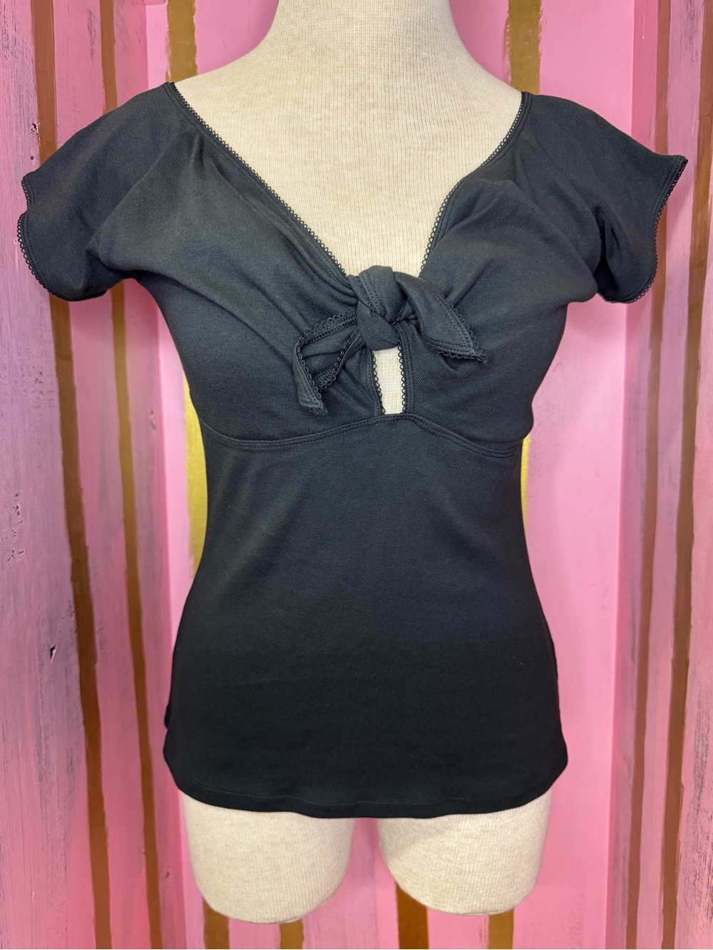 NWT Hell Bunny Black Tie-Front Women’s Top